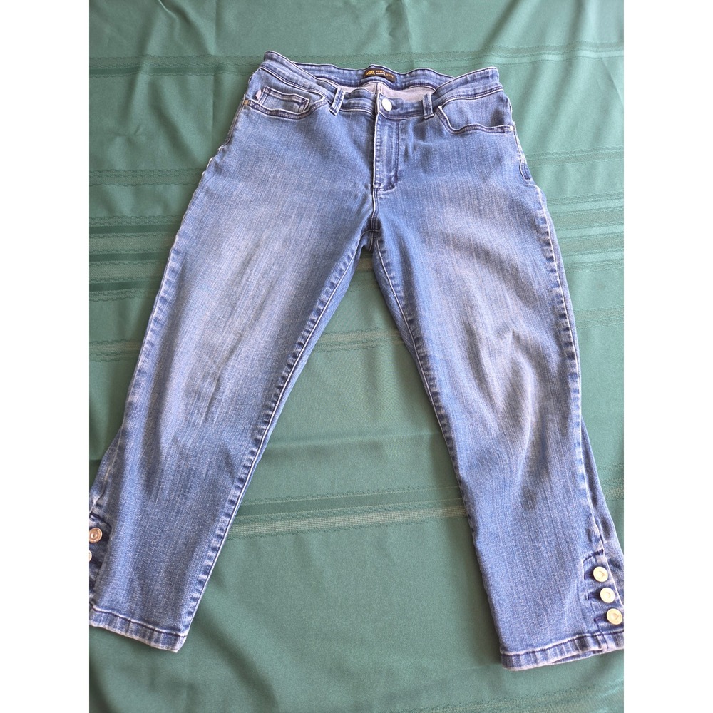 Lee 10M Modern Series Midrise Fit Capri Jeans Medium Wash Button Hem Blue Denim